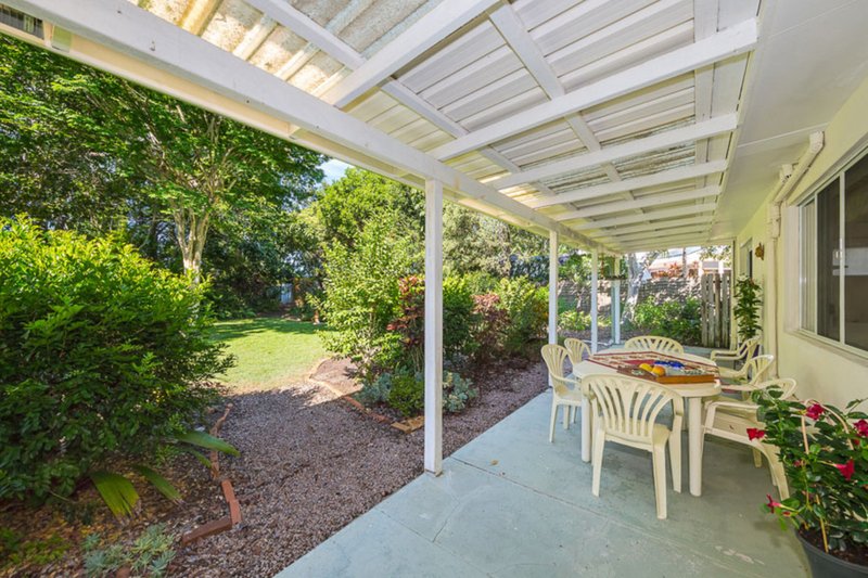 Photo - 7 Eagle Court, Banksia Beach QLD 4507 - Image 4