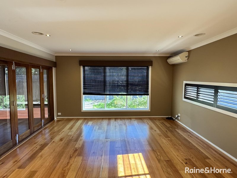 Photo - 7 Eagles Nest Way, Point Cook VIC 3030 - Image 9