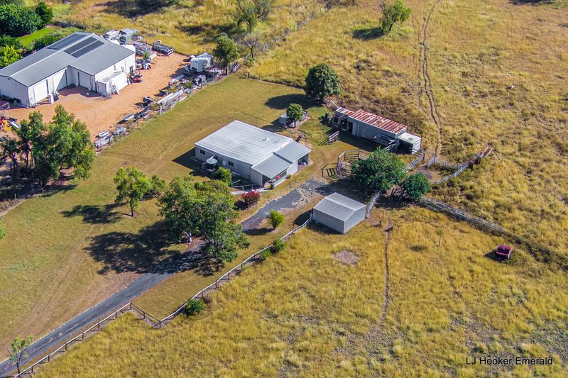 Photo - 7 Easton Street, Capella QLD 4723 - Image 1