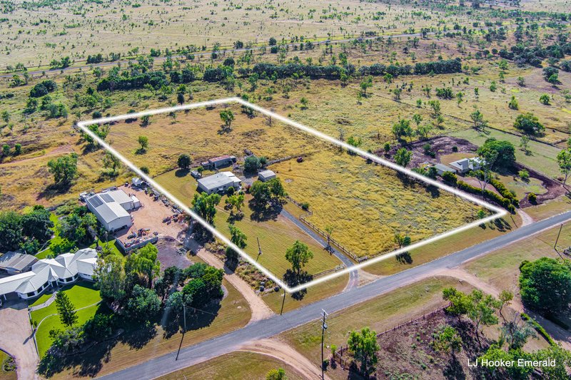 Photo - 7 Easton Street, Capella QLD 4723 - Image 3