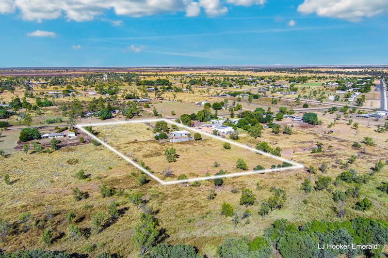 Photo - 7 Easton Street, Capella QLD 4723 - Image 4