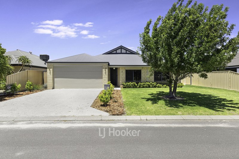 Photo - 7 Edenhope Road, Australind WA 6233 - Image 3