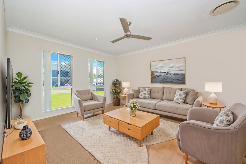 Photo - 7 Edmonton Drive, Deeragun QLD 4818 - Image 2