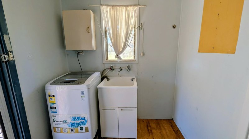 Photo - 7 Edwards Street, Gingin WA 6503 - Image 14