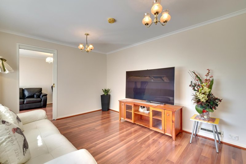 Photo - 7 Egerton Close, Palmerston ACT 2913 - Image 5