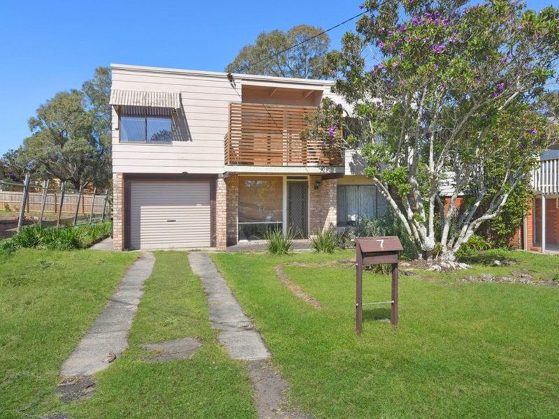 7 Eighth Avenue, Toukley NSW 2263