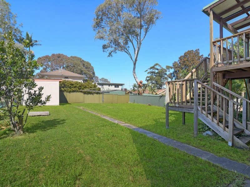 Photo - 7 Eighth Avenue, Toukley NSW 2263 - Image 2