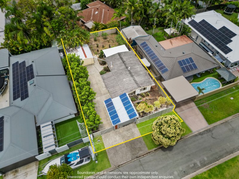 Photo - 7 Eingana Street, Hope Island QLD 4212 - Image 2