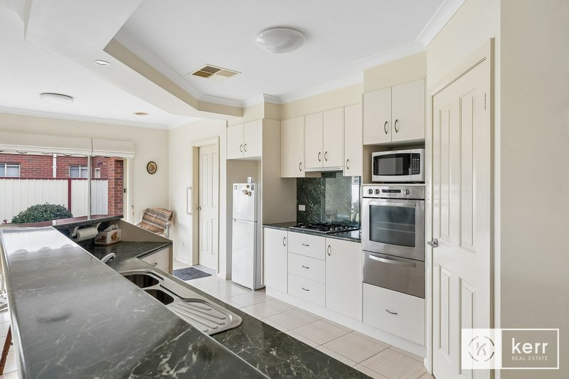 Photo - 7 Elberta Court, Cobram VIC 3644 - Image 2