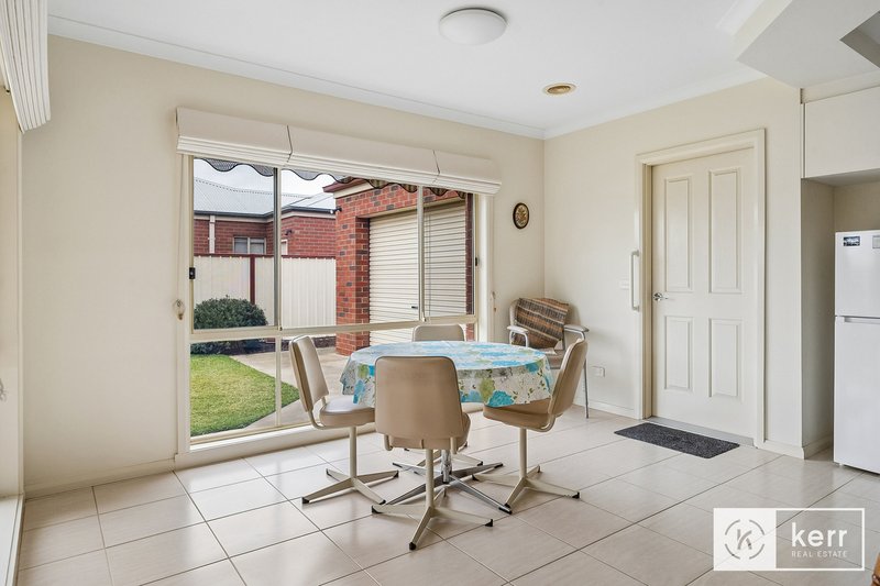 Photo - 7 Elberta Court, Cobram VIC 3644 - Image 5