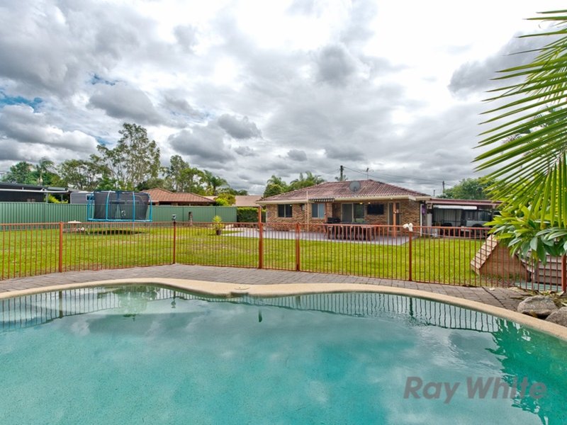 Photo - 7 Elgar Place, Burpengary QLD 4505 - Image 3