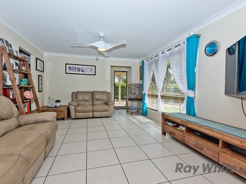 Photo - 7 Elgar Place, Burpengary QLD 4505 - Image 6