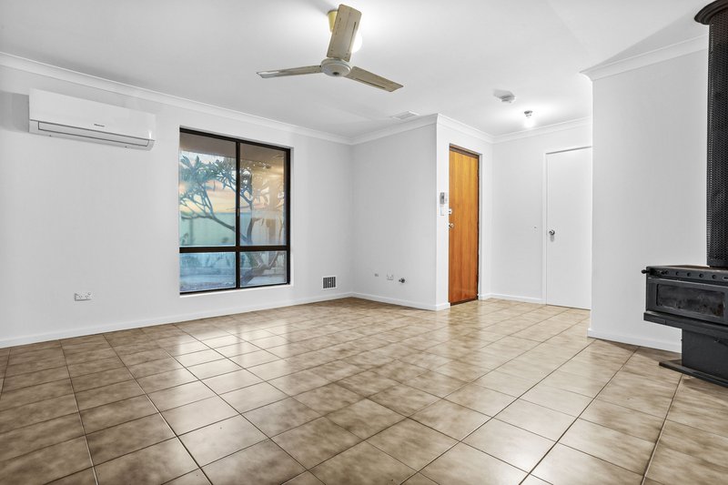 Photo - 7 Eliza Court, Hamilton Hill WA 6163 - Image 2