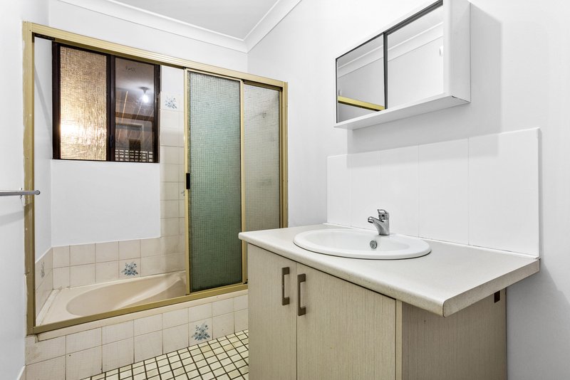 Photo - 7 Eliza Court, Hamilton Hill WA 6163 - Image 15