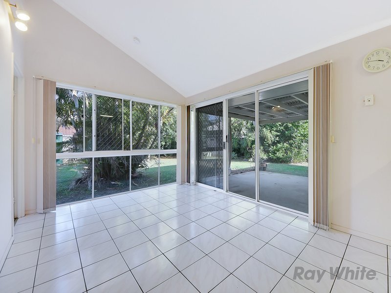 Photo - 7 Elm Crescent, Bracken Ridge QLD 4017 - Image 5