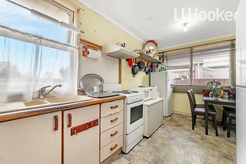 Photo - 7 Elva Street, Cabramatta West NSW 2166 - Image 3