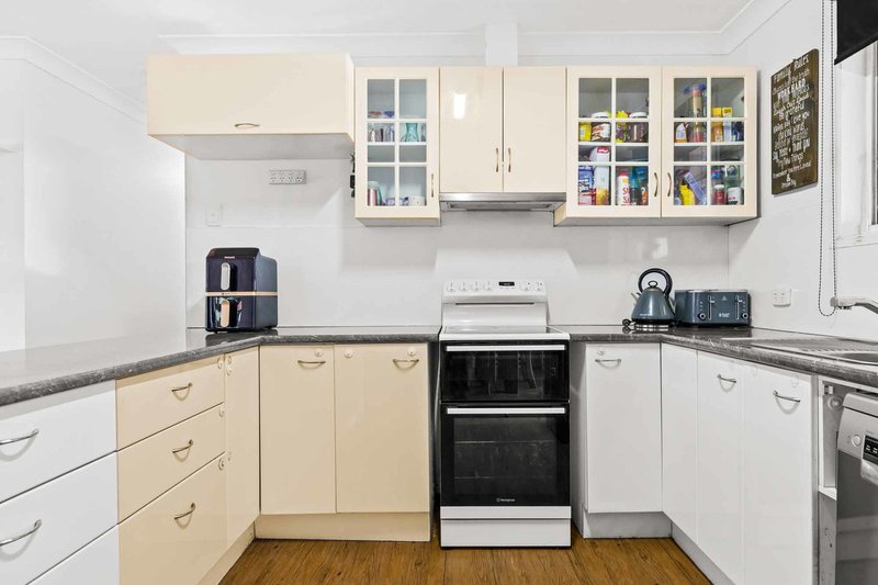 Photo - 7 Emmanulla Drive, Kingsthorpe QLD 4400 - Image 2