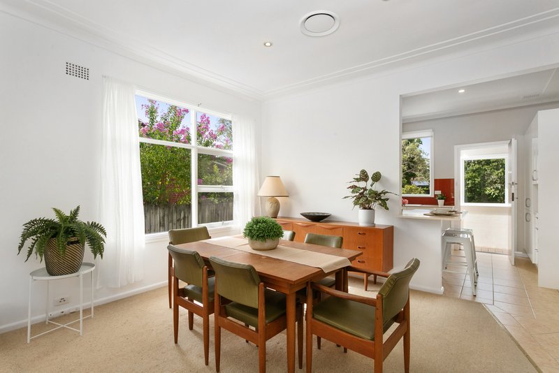 Photo - 7 Emperor Place, Forestville NSW 2087 - Image 4