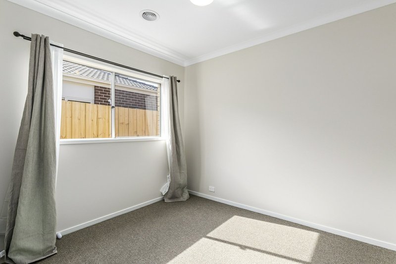 Photo - 7 Emu Street, St Leonards VIC 3223 - Image 9