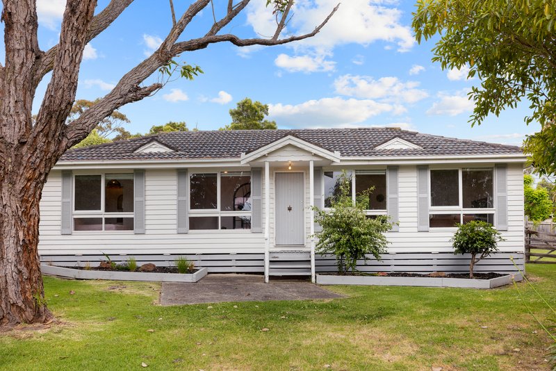 7 Endeavour Court, Cowes VIC 3922