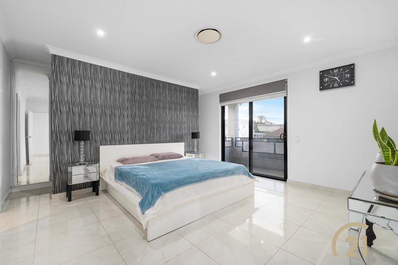 Photo - 7 Endeavour Road, Georges Hall NSW 2198 - Image 15