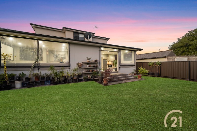 Photo - 7 Endeavour Road, Georges Hall NSW 2198 - Image 24