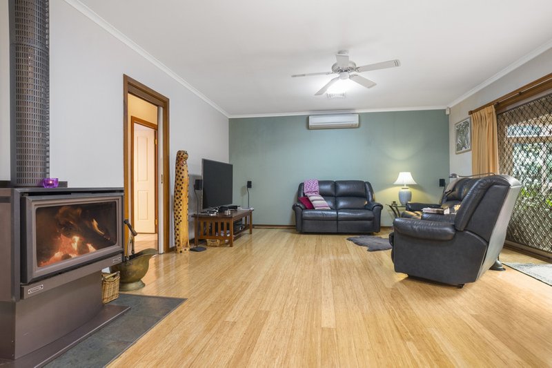 Photo - 7 Erica Court, Hoppers Crossing VIC 3029 - Image 11