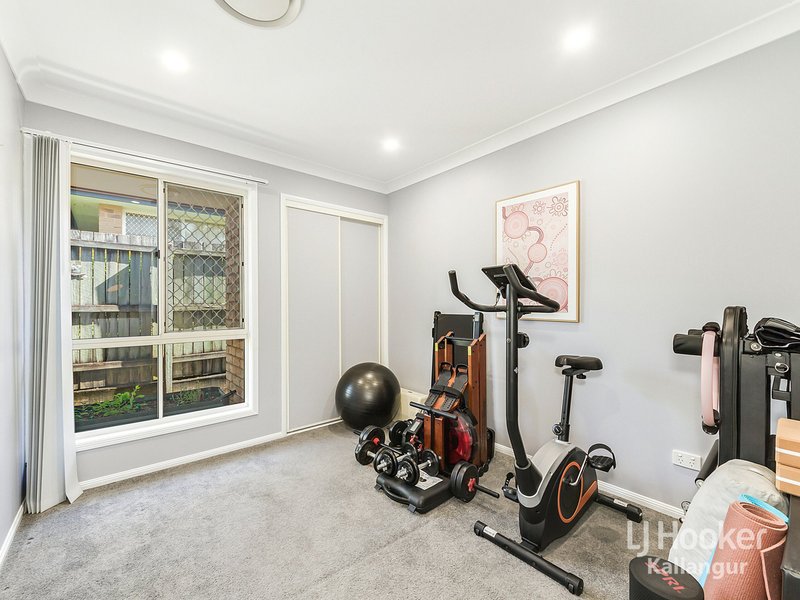 Photo - 7 Esk Place, Kallangur QLD 4503 - Image 10