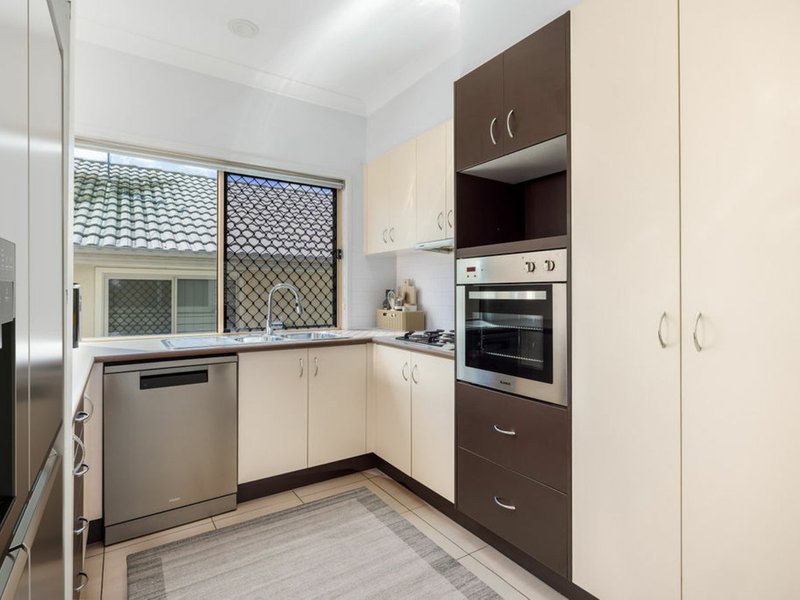 Photo - 7 Esperance Crescent, Springfield Lakes QLD 4300 - Image 4