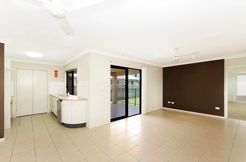 Photo - 7 Eton Court, Burdell QLD 4818 - Image 3