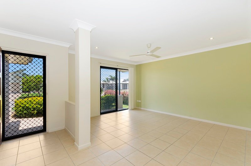 Photo - 7 Eton Court, Burdell QLD 4818 - Image 4