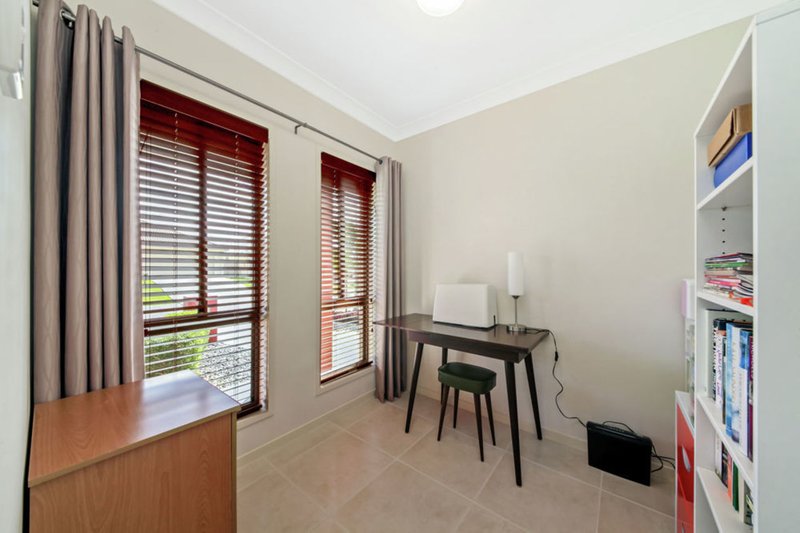 Photo - 7 Eureka Street, North Lakes QLD 4509 - Image 5