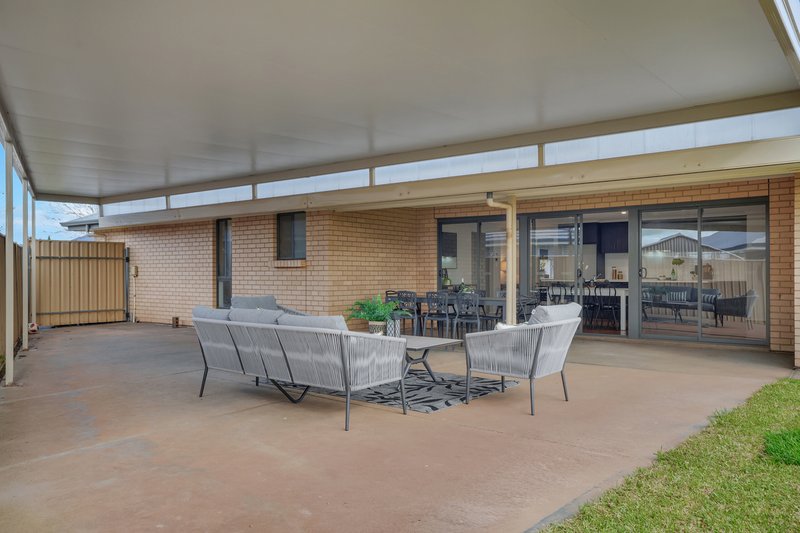 Photo - 7 Evita Avenue, Munno Para SA 5115 - Image 3