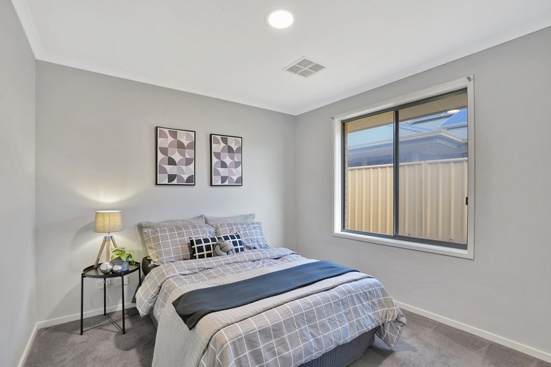Photo - 7 Evita Avenue, Munno Para SA 5115 - Image 21