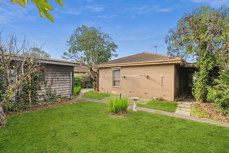 Photo - 7 Fairbairn Drive, Corio VIC 3214 - Image 13