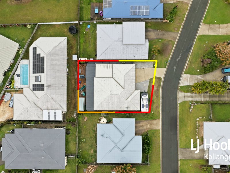 Photo - 7 Fairlie Court, Kallangur QLD 4503 - Image 18