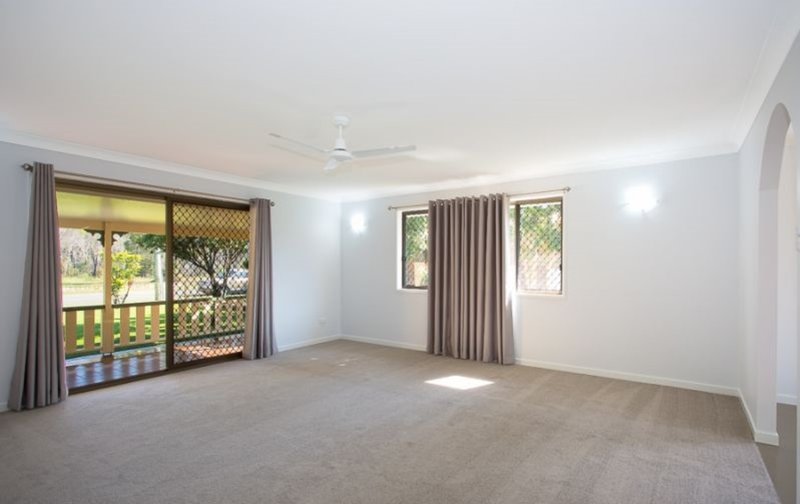 Photo - 7 Fairway Avenue, Woorim QLD 4507 - Image 7