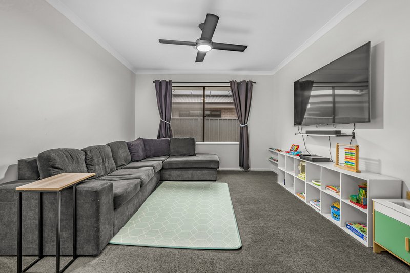 Photo - 7 Fairway Street, Rutherford NSW 2320 - Image 8