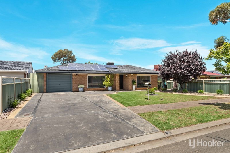 Photo - 7 Falcon Drive, Parafield Gardens SA 5107 - Image 2