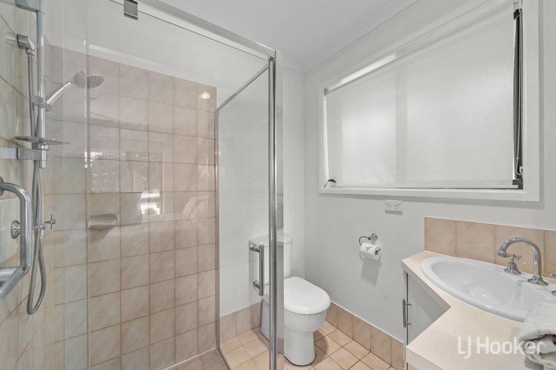 Photo - 7 Falcon Drive, Parafield Gardens SA 5107 - Image 9