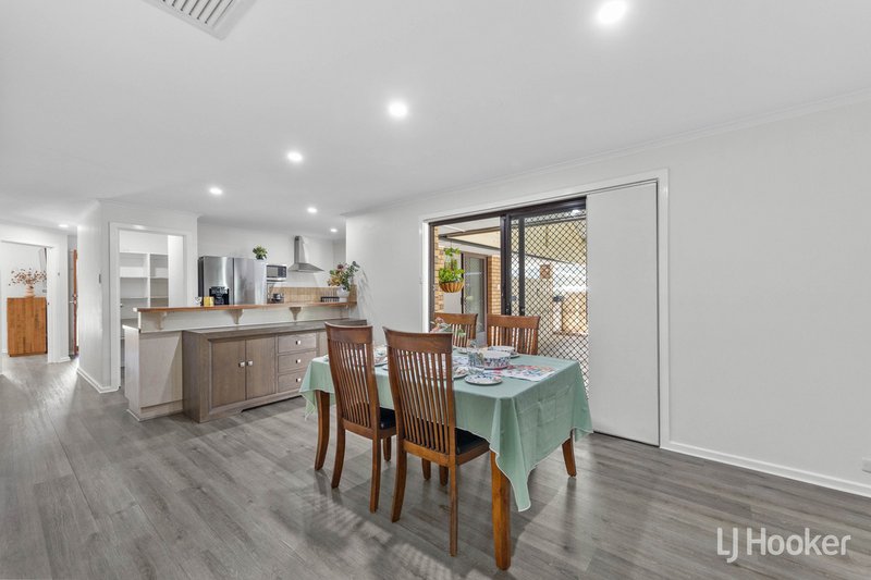 Photo - 7 Falcon Drive, Parafield Gardens SA 5107 - Image 16