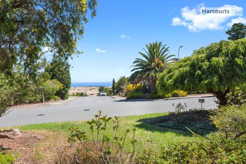 Photo - 7 Farming Crescent, Hallett Cove SA 5158 - Image 2