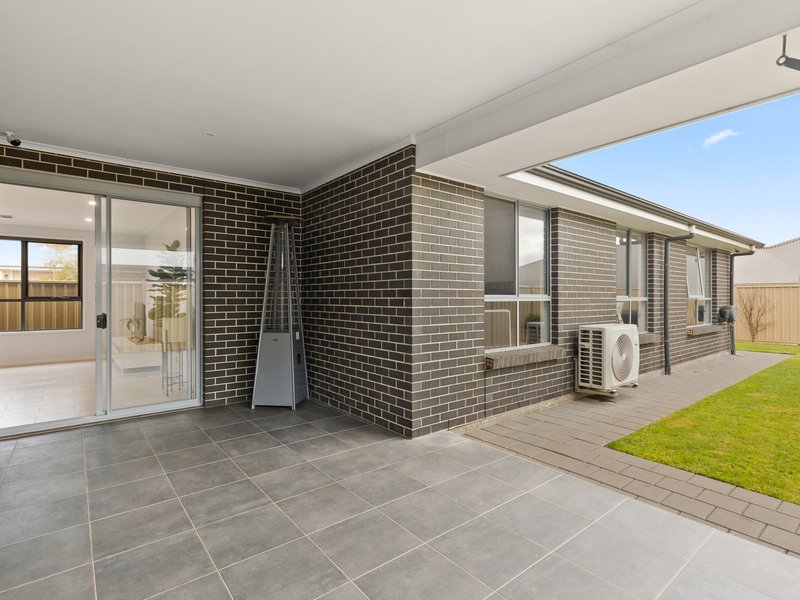 Photo - 7 Fathom Crescent, Seaford Meadows SA 5169 - Image 14
