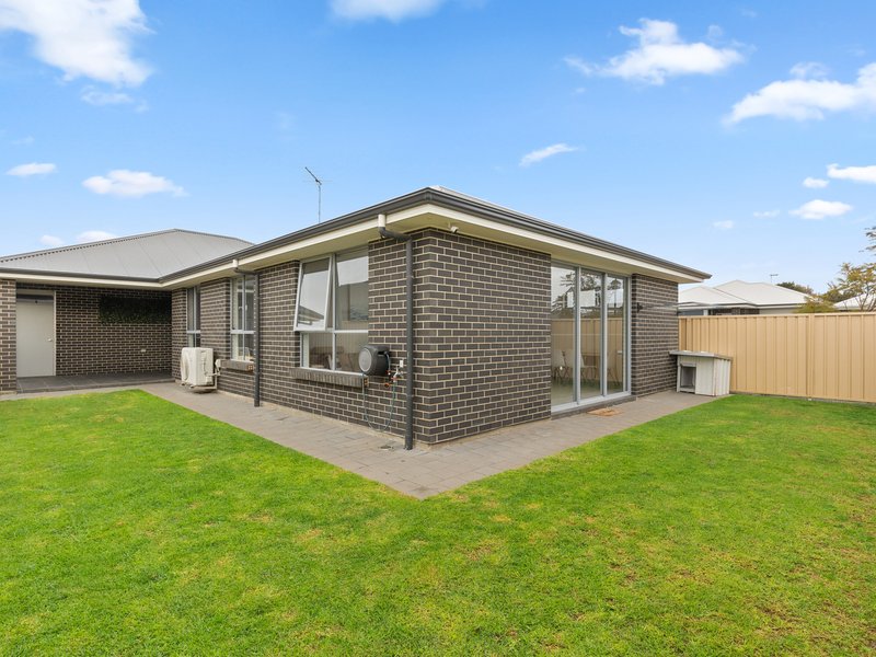 Photo - 7 Fathom Crescent, Seaford Meadows SA 5169 - Image 15