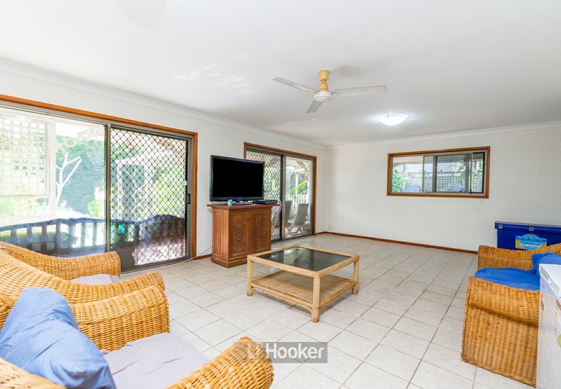 Photo - 7 Feather Close, Forestdale QLD 4118 - Image 5