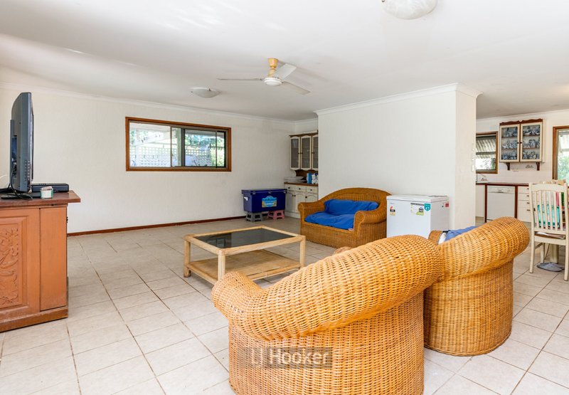 Photo - 7 Feather Close, Forestdale QLD 4118 - Image 6