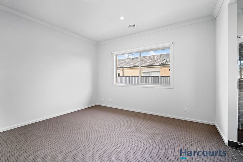 Photo - 7 Fermanagh Street, Alfredton VIC 3350 - Image 8