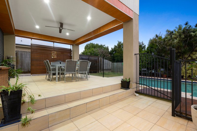 Photo - 7 Ferndale Place, Upper Kedron QLD 4055 - Image 17