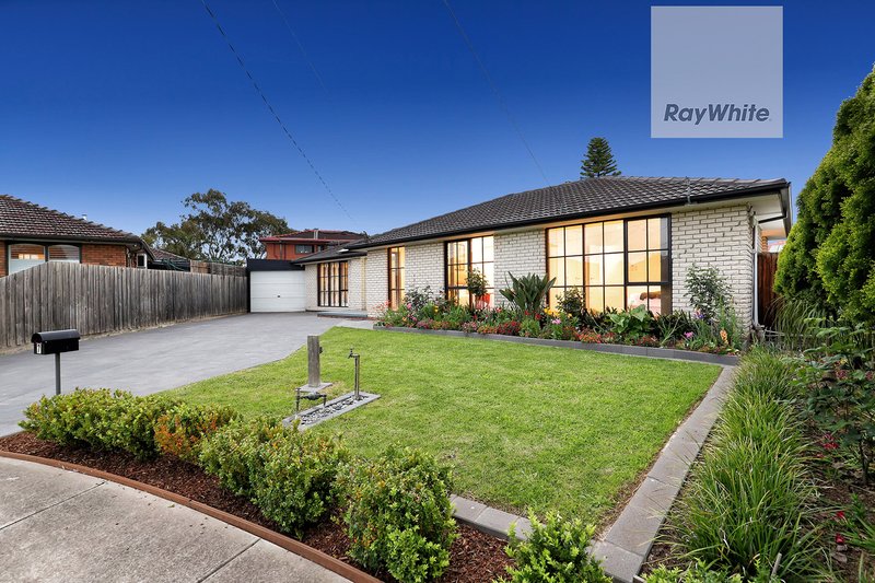 Photo - 7 Field Court, Gladstone Park VIC 3043 - Image 2