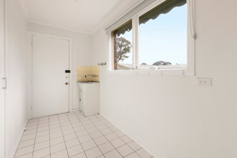 Photo - 7 Field Street, Craigieburn VIC 3064 - Image 10